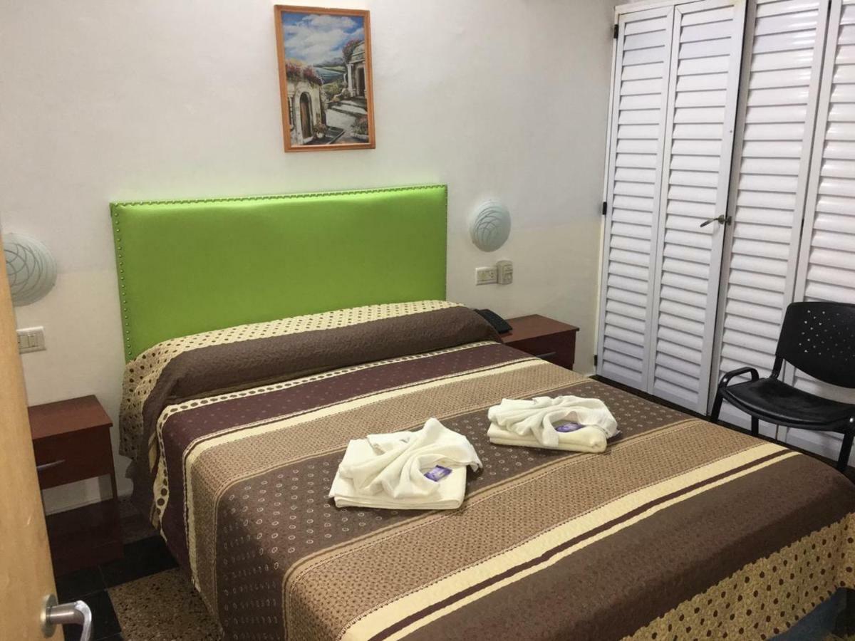 León Imperial Apartahotel
