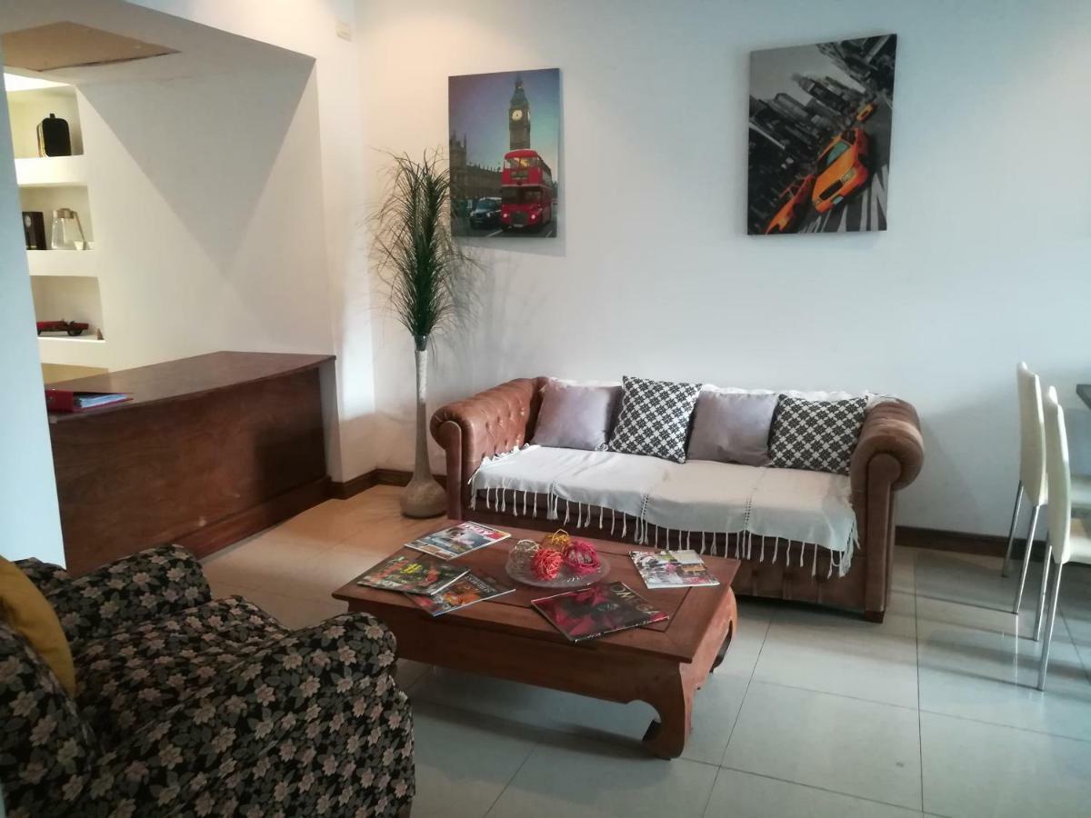 Nunez Hotel