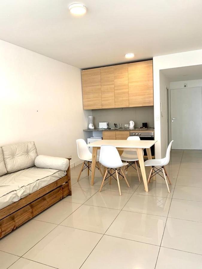 Cálido Departamento En El Centro De La Ciudad Apartamento