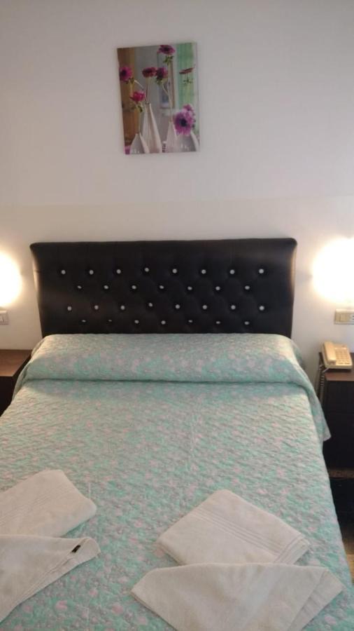 León Imperial Apartahotel 2*