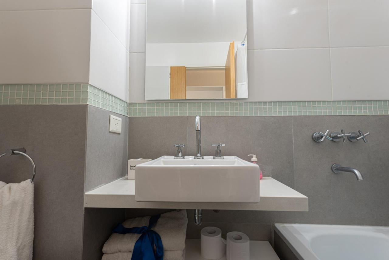 Moderno Departamento Con Tv Reversible, Excelente Ubicacion Buenos Aires