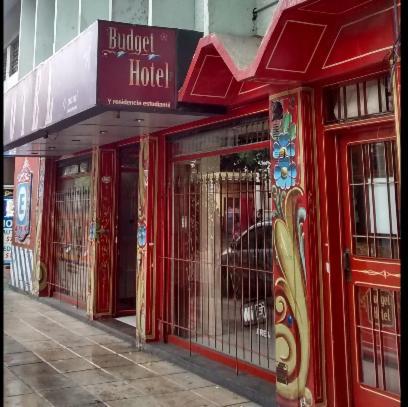 Budget Hostal *