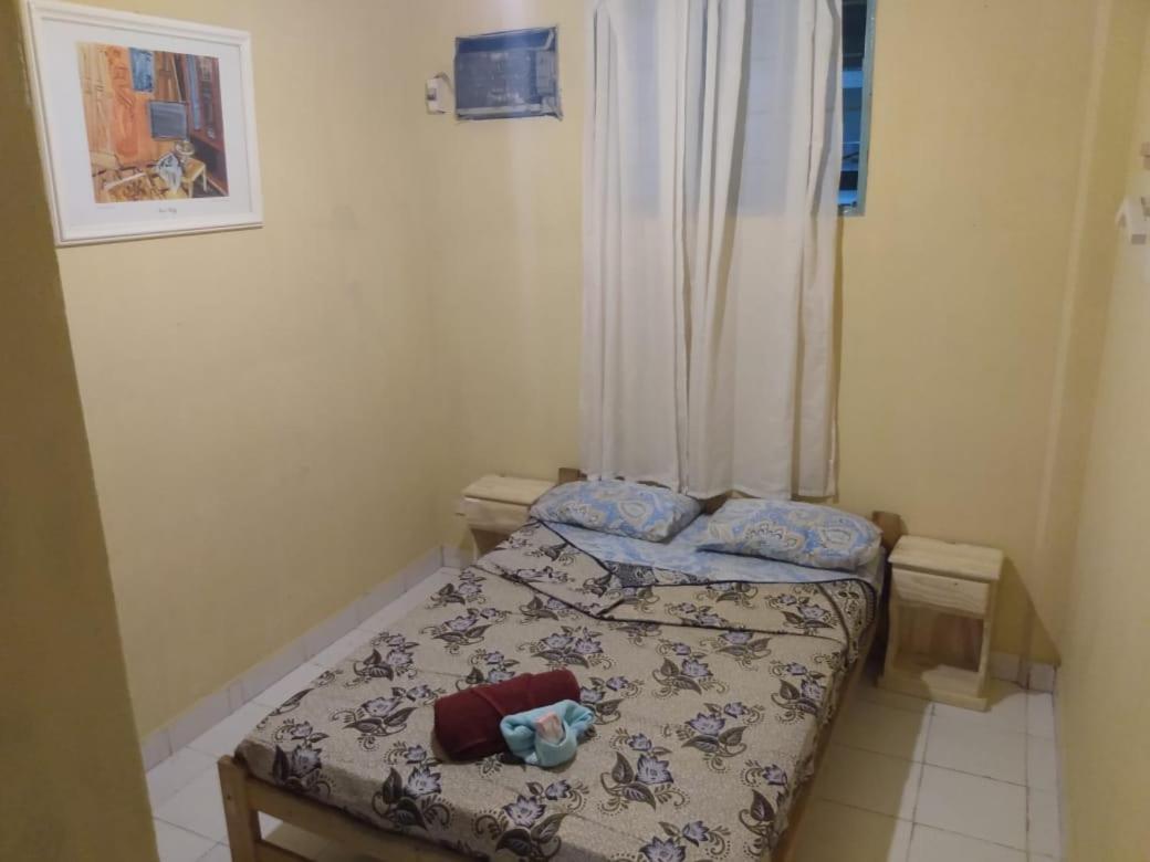 Budget Hostal *